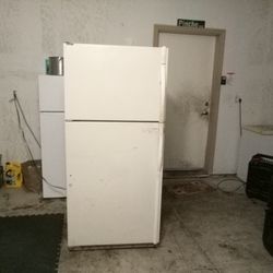 Working Kenmore Refrigerator 