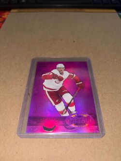 Lucas Raymond 2022 Metal Universe Precious Metal Gems Hockey Card