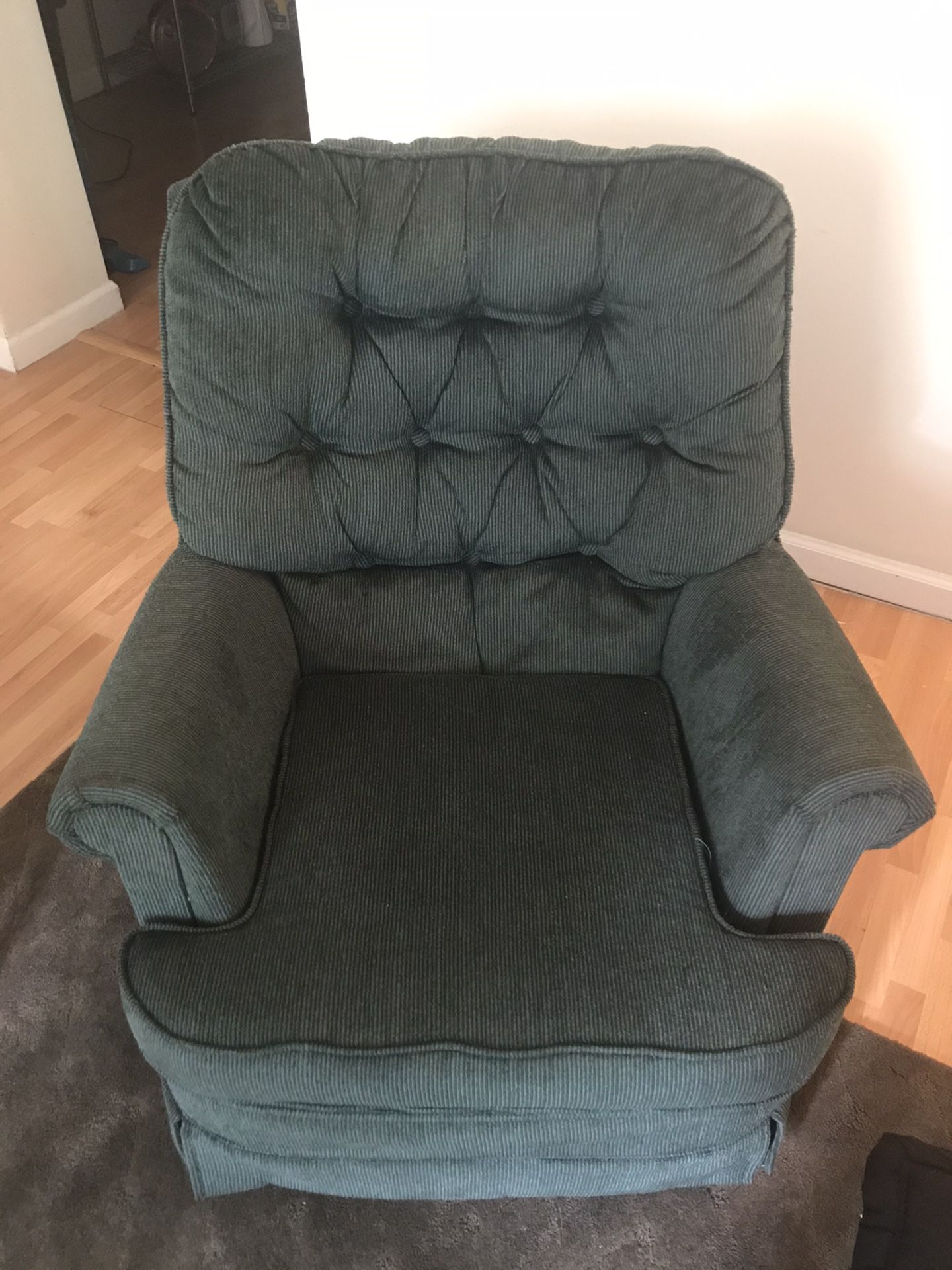 Green couch chair (360 swivel)