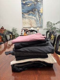 Ladies Pants-leggings Size M  $5 Each 