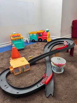 Disney Pixar cars track set