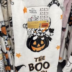 Winnie The Pooh Halloween Blanket 