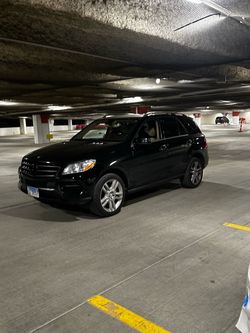 Mercedes-Benz ML-Class SUV Black