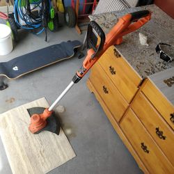 Black + Decker Weed Eater
