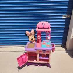 Minnie Mouse Kitchen 