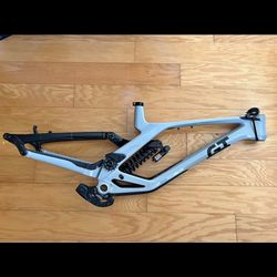 GT Fury Frame With Rear Suspension 2024