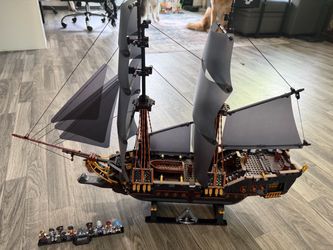 Assassin's Creed Pirate Ship Set Built