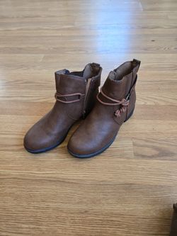 Short Boots Size 9