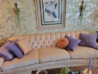 Vintage-look Good Vibes Couch
