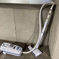 Electrolux Legacy Aerus Vintage Vacuum Cleaner 