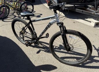 Schwinn Mountain Bike 27.5”
