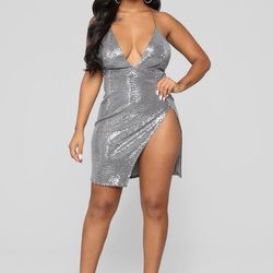 Shimmer Dress ! Size Small