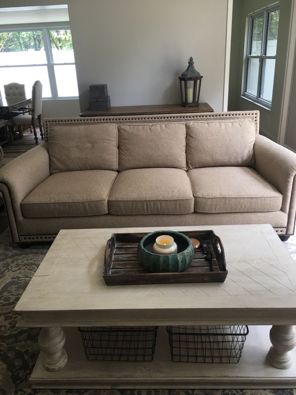 Havertys Collins Sofa 95wx37hx4 Furniture In Tampa Fl Offerup