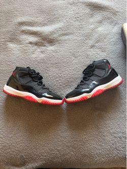 Jordan’s bread 11s 2019 Men’s size 10