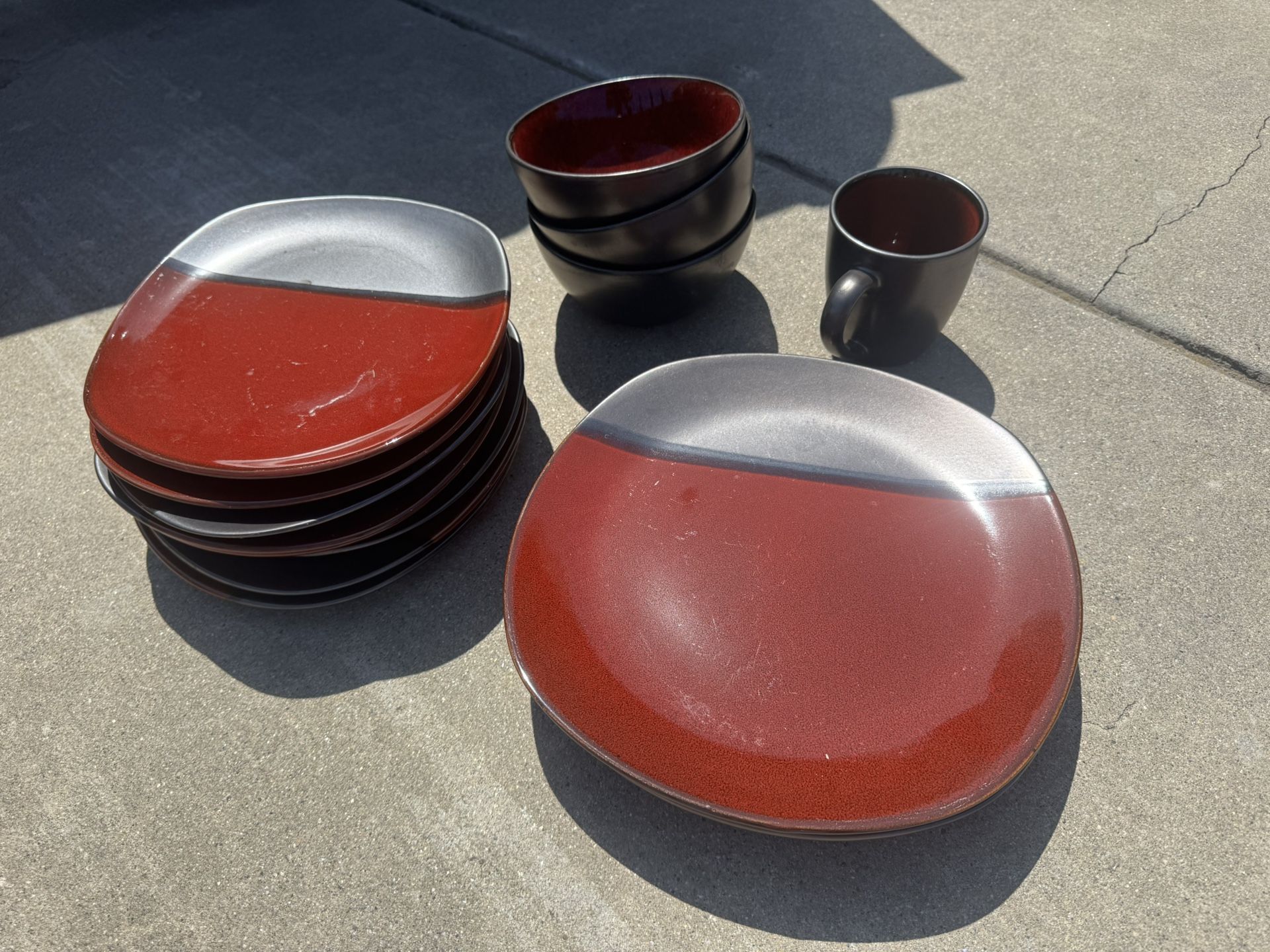 Dinnerware Set
