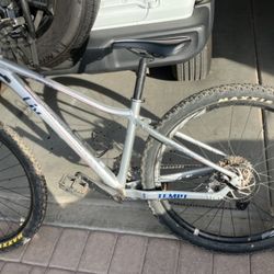 Liv mountain Bike