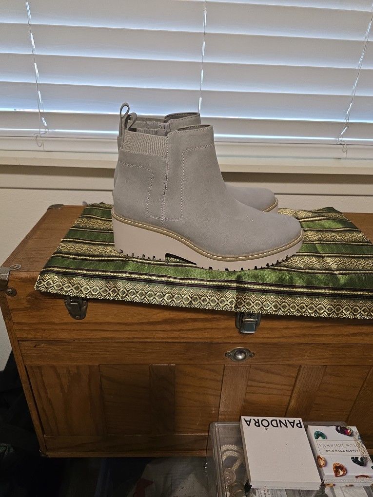 Sonoma Boots Worn Once