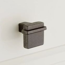 SIGNATURE HARDWARE Marta Cast Iron Cabinet Knob - Antique Iron