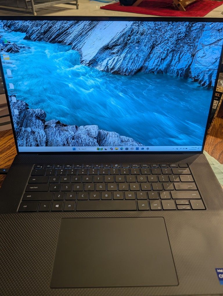 Dell XPS 17 Inch Laptop-i9/32gb/Rtx 3060/512gb