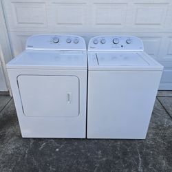 Whirlpool Washer and Dryer Set (Electric) 