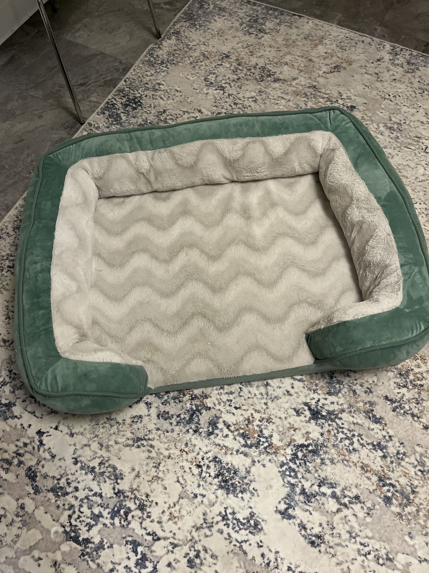 Soft Plush Dog Bed – Large (38” x 30”)