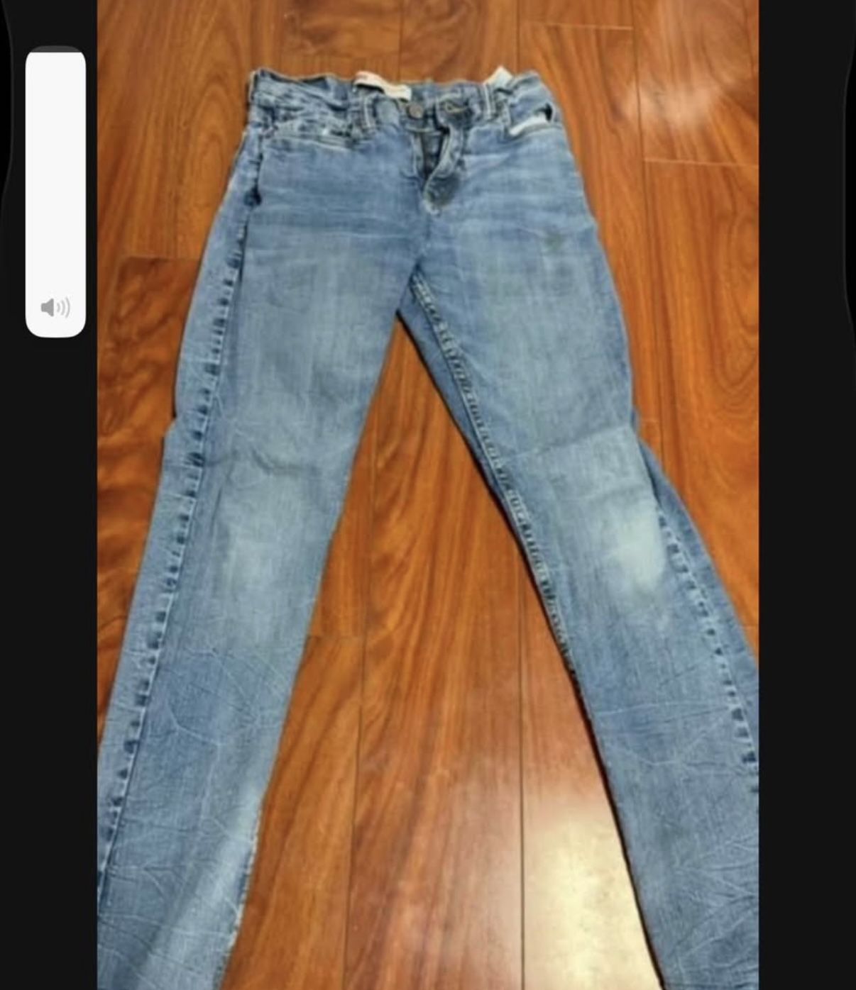 New boys, Levi jeans