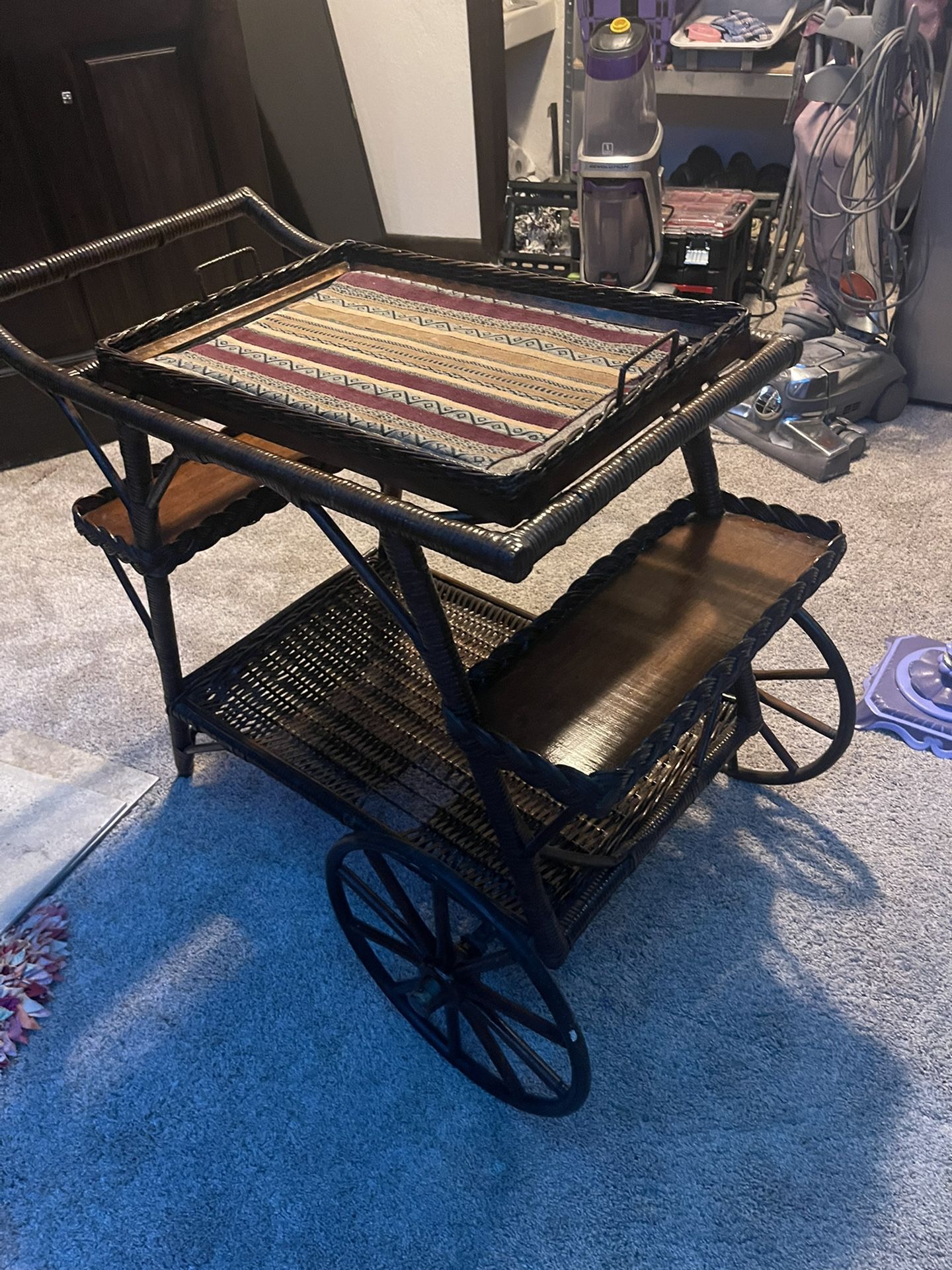 European tea cart to Vintage 225