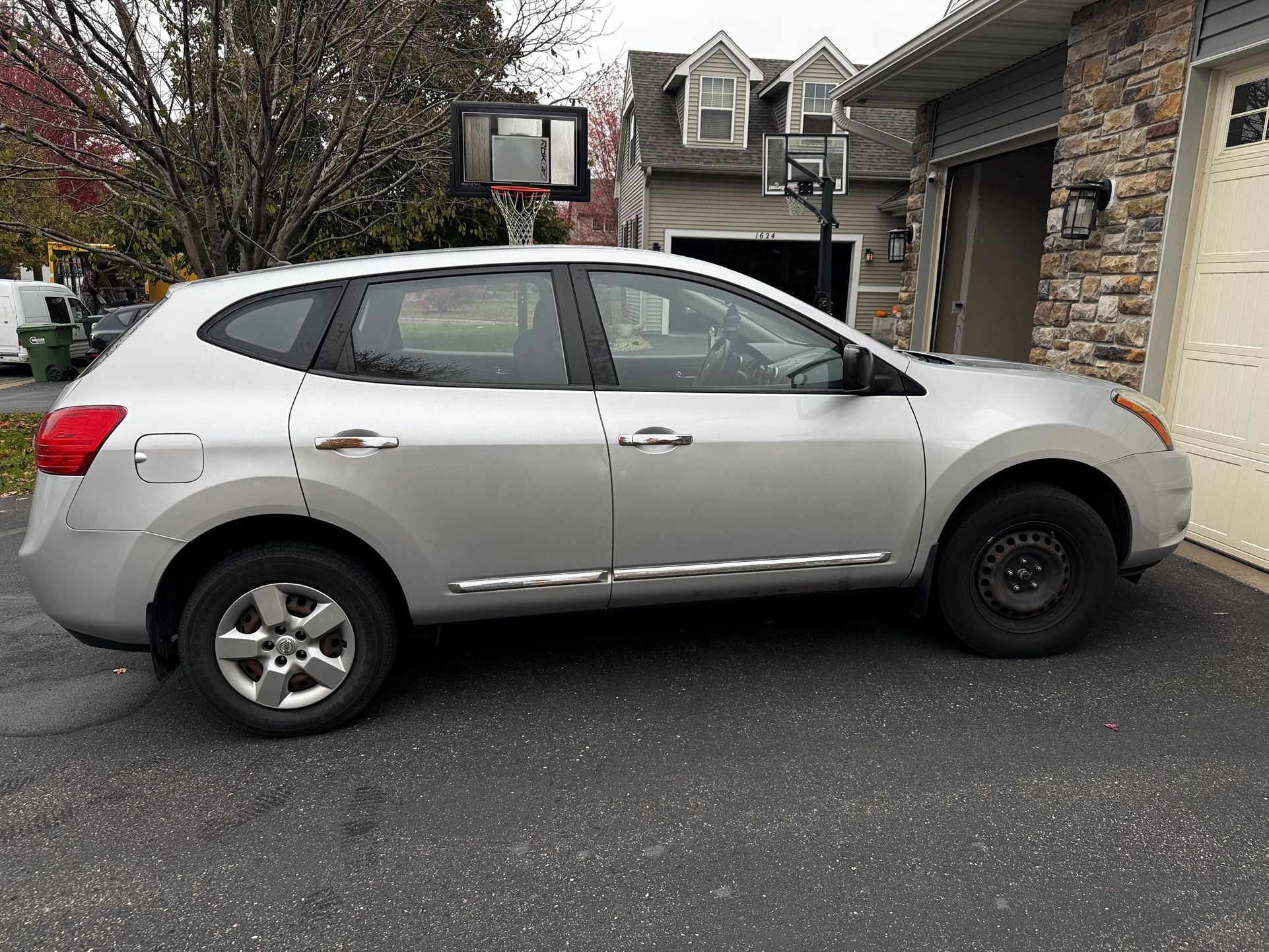 2014 Nissan Rogue Select