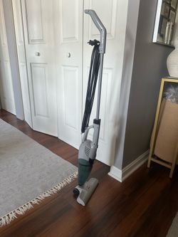 BISSELL Featherweight Vacuum, used