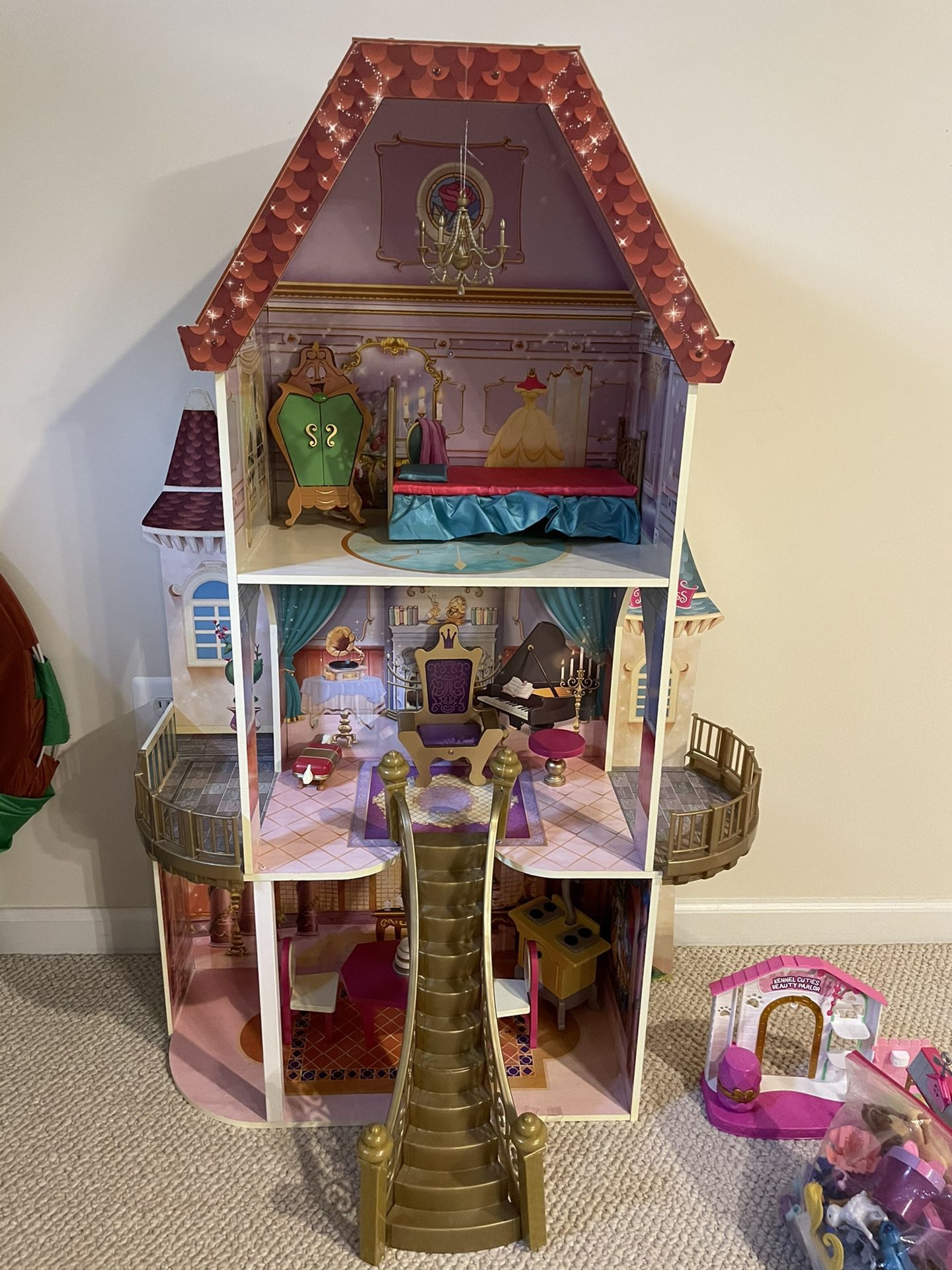 Disney Princess Doll House With Many Accessories