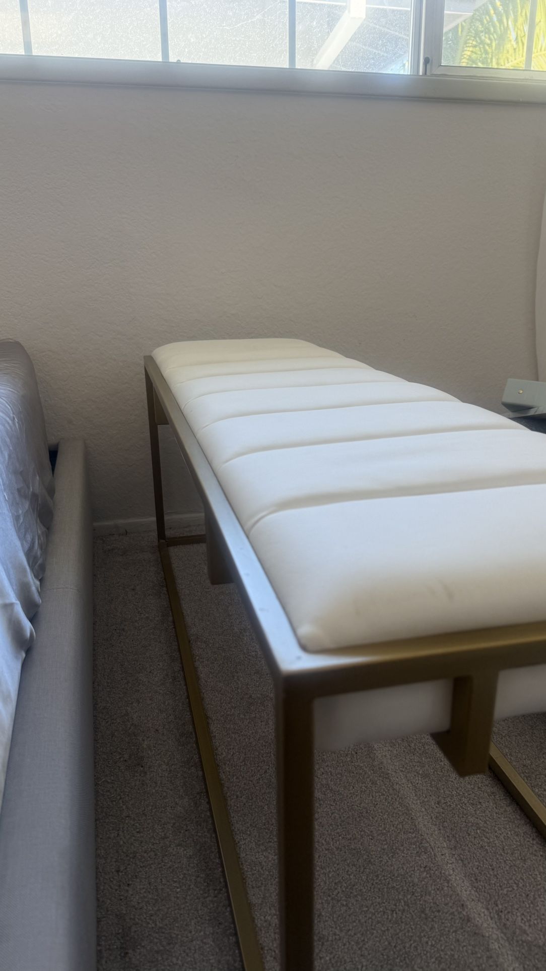 Comfy long Seat (faux leather) White & Good Bronze Detailing
