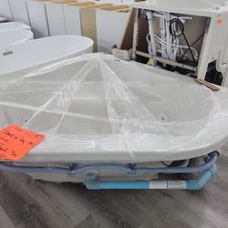 Jacuzzi Hottub 77" 