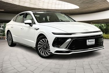 2025 Hyundai Sonata Hybrid