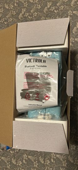 Victrola VSC-550BT Bluetooth Suitcase Turntable 3-Speed 33/45/78RPM Blue