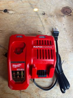Milwaukee Rapid Charger M18