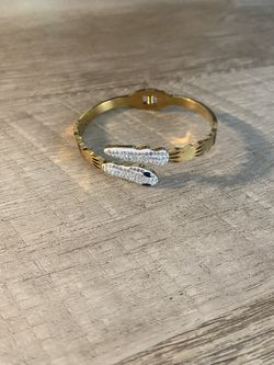 Gold Tone Snake Bangle Bracelet – Iced Detail (Statement Piece)
