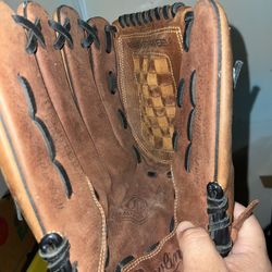 Rawlings  Left Handed Baseball Glove 