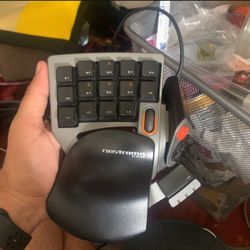 N52 Nostromo Keyboard