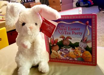 BRAND NEW GUND Stuffed Bunny/Easter Book Set