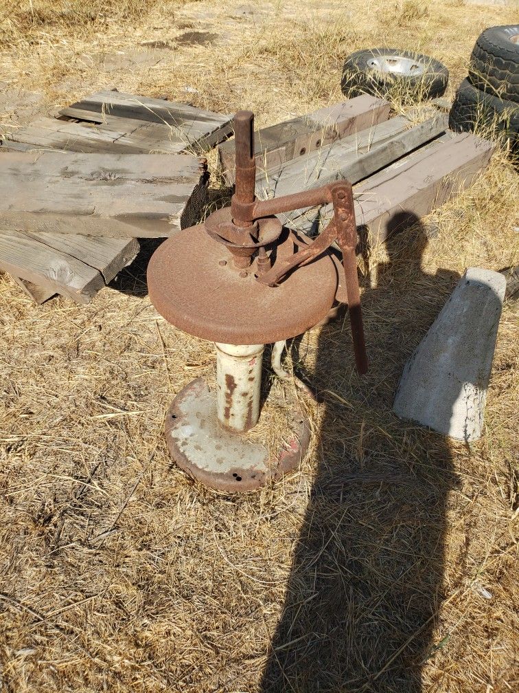 Antique Tire Changer for Sale in Lemon Grove, CA OfferUp