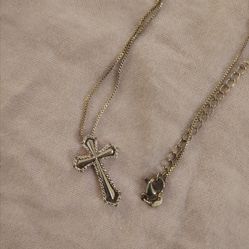 Sterling silver 925 cubic zirconia cross and sizable choker necklace