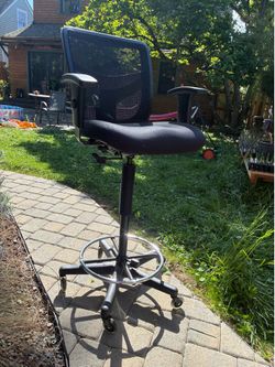 Counter height office chair