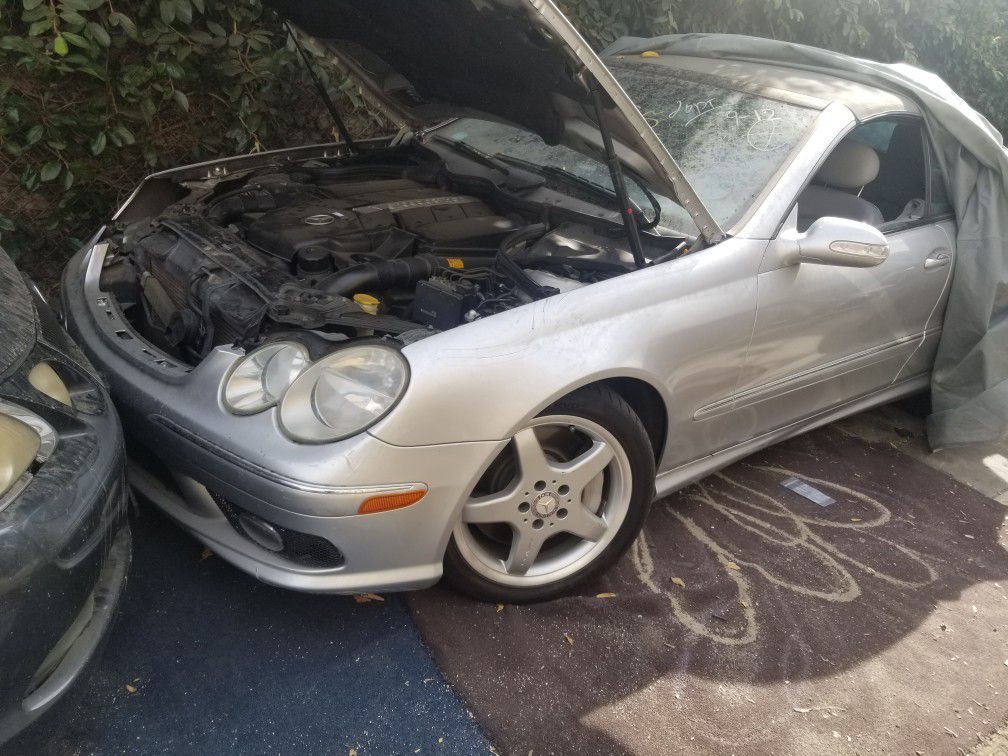 04 clk500 engine runs good utetested still in the car for test other parts call for prices
