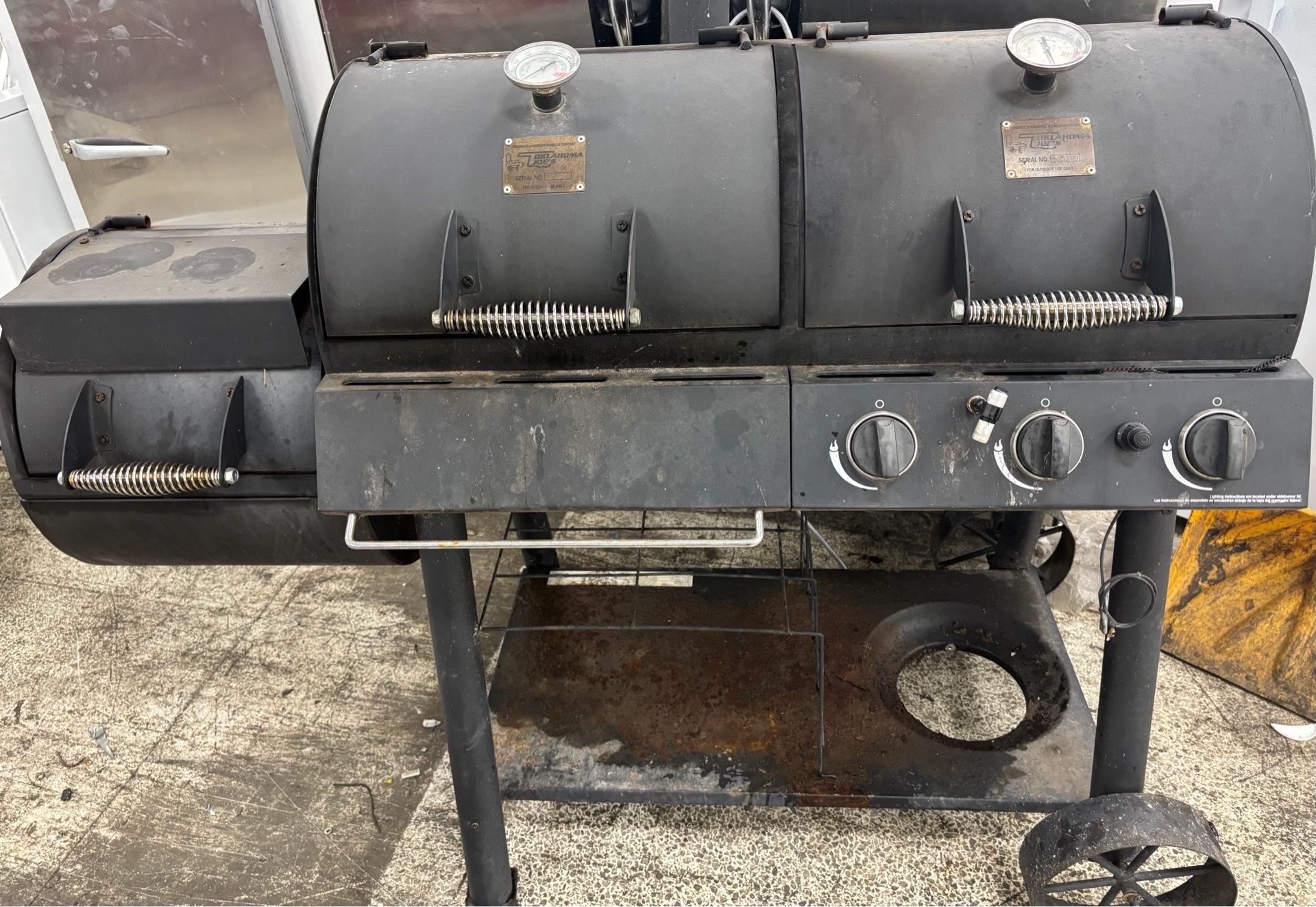 Oklahoma Joe’s Smoker Grill Combo