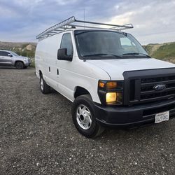 2013 Ford E-250