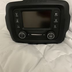 Jeep Renegade AM/FM 5.0" Touch Screen Satellite Radio Display OEM