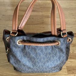 Michael Kors Marina Hobo Brown Leather Shoulder Bag Large