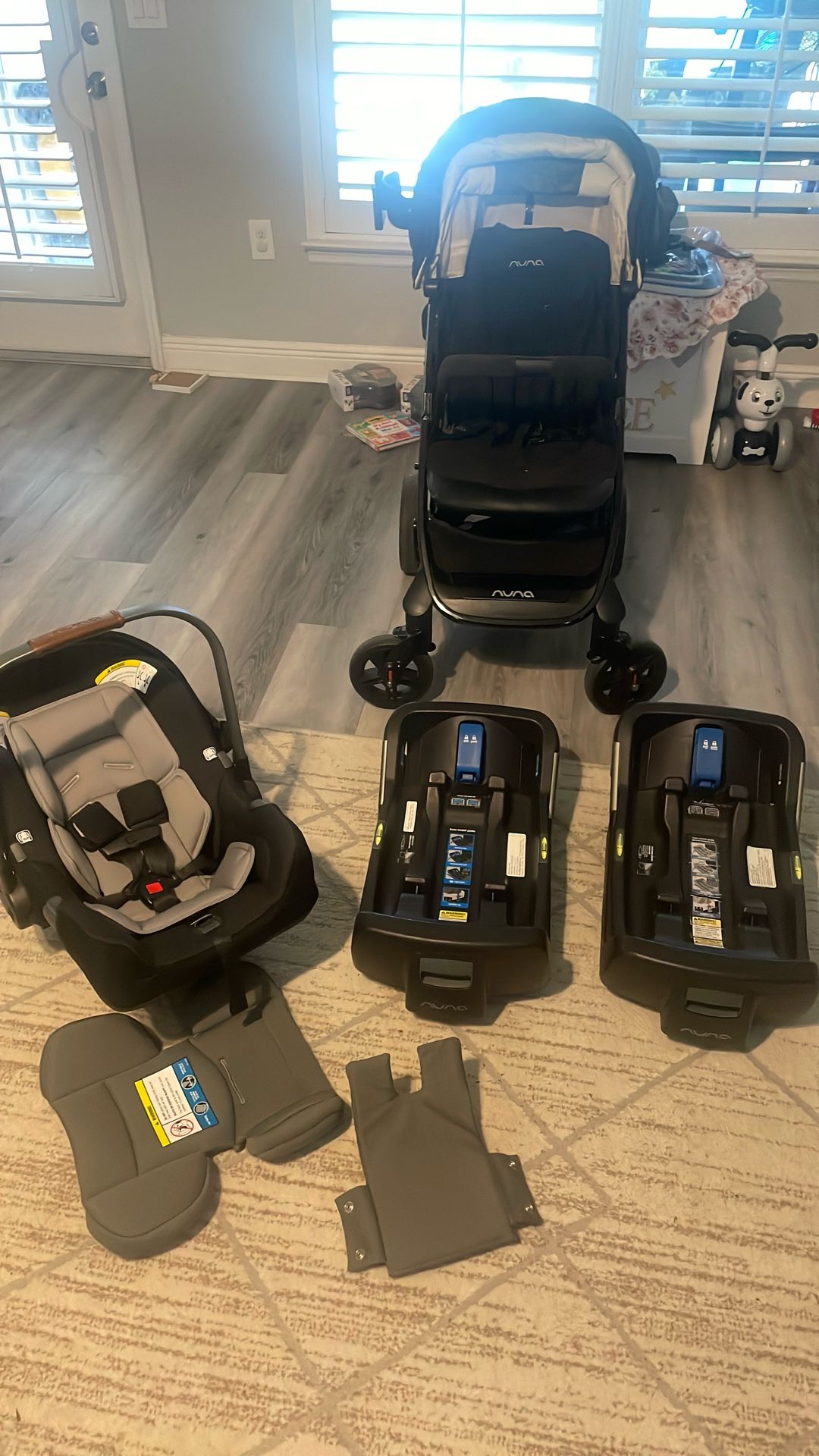 Nuna Car Seat 2 Based And Stroller