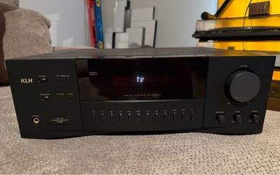 KLH  R3000 stereo receiver