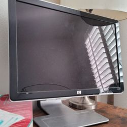 HP w2207 Computer Monitor